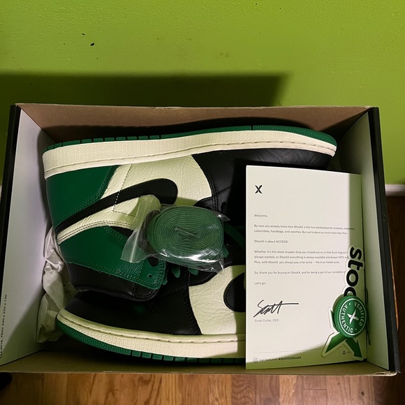 Air Jordan 1 Retro High OG - Picture 5 of 5